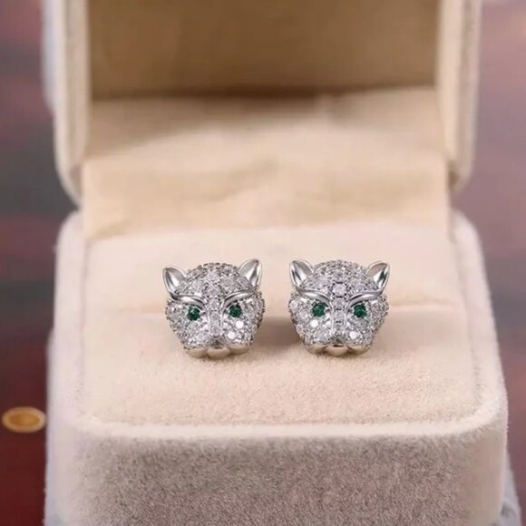 Emerald Panther Earrings - Picture 1 of 3